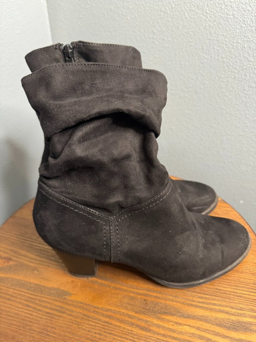 Black Faux Suede Slouch Ankle Boots Block Heel Zip Booties Womens 10 Isabelia